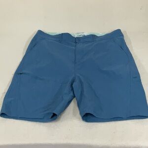 EUC mens reel life navy shorts